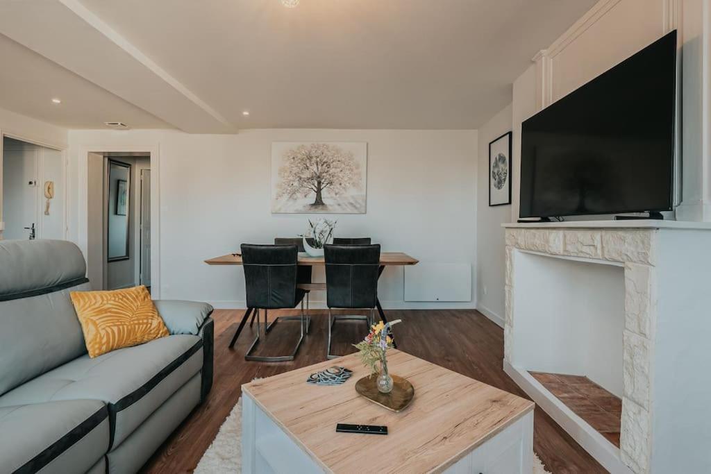 Appartement T3 Hyper Centre โซมูร์ ภายนอก รูปภาพ